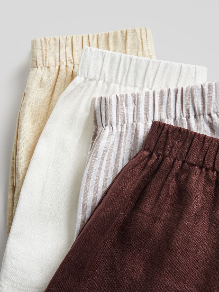 Linen shorts