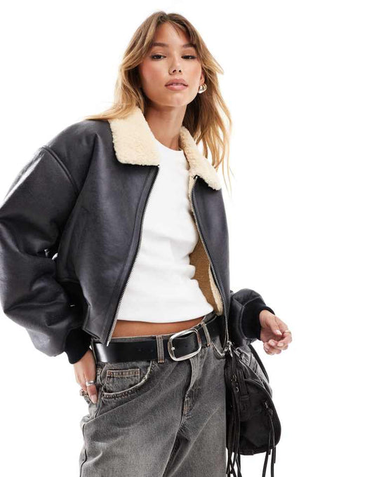 Cropped flight jacket in black