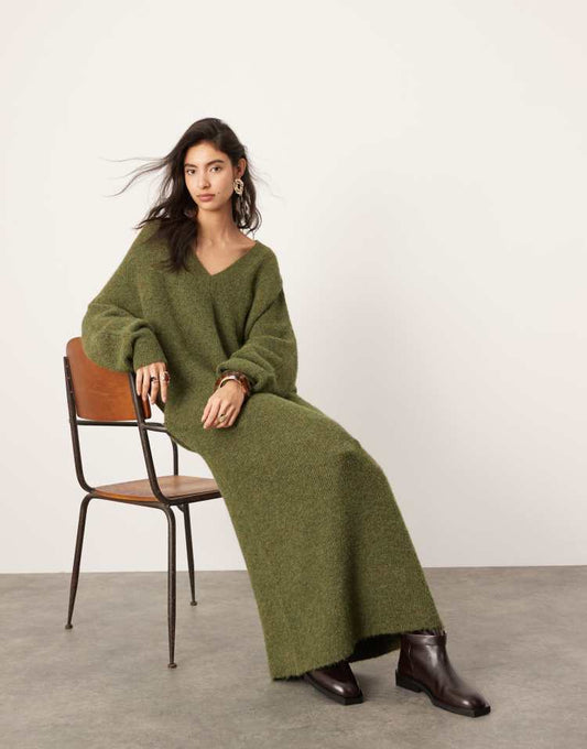 Knitted v neck maxi dress in khaki green