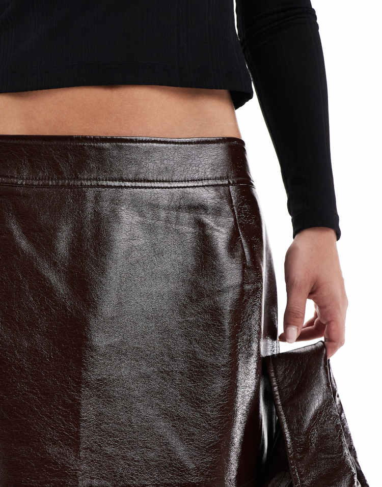 High shine cracked leather look co-ord skirt in brown