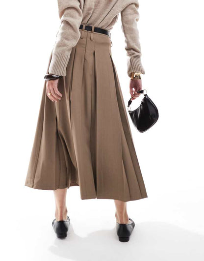 Tailored midaxi skirt in tan