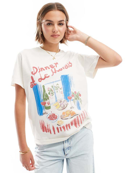 Regular fit t-shirt with diner le marais graphic in white