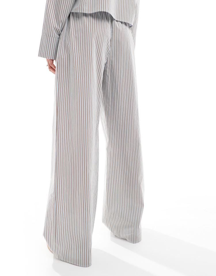 Poplin wide leg trouser in blue stripe