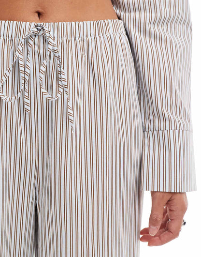 Poplin wide leg trouser in blue stripe