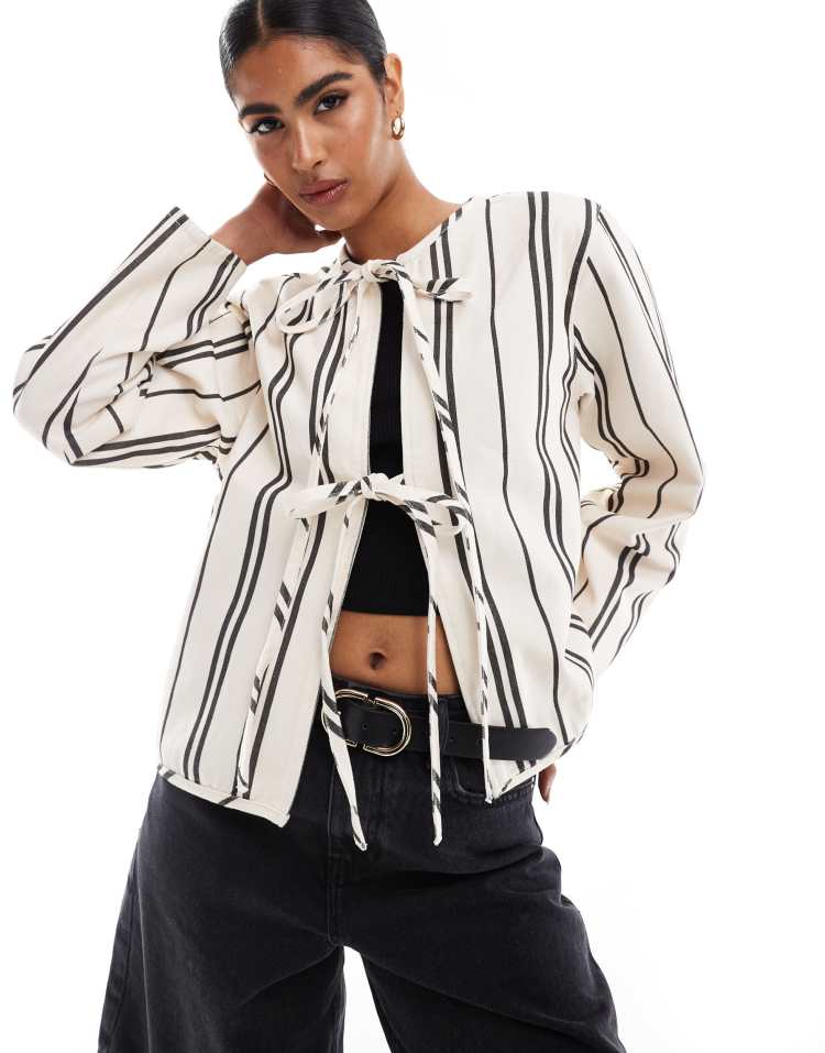 Denim tie front long sleeve top in mono stripe