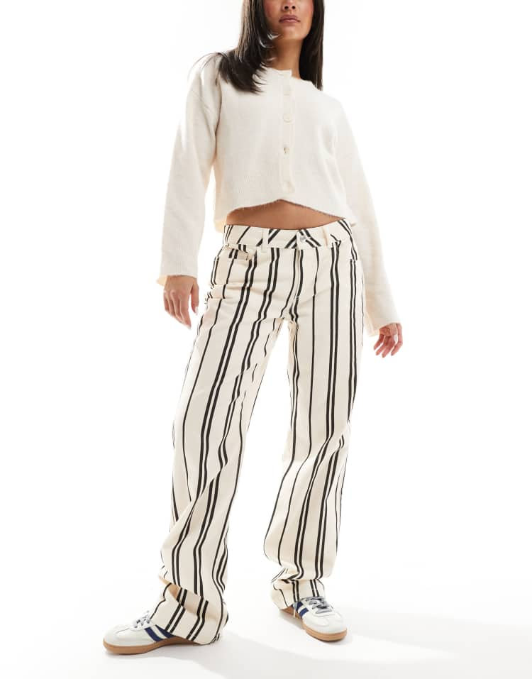 Low rise slim jean in mono stripe