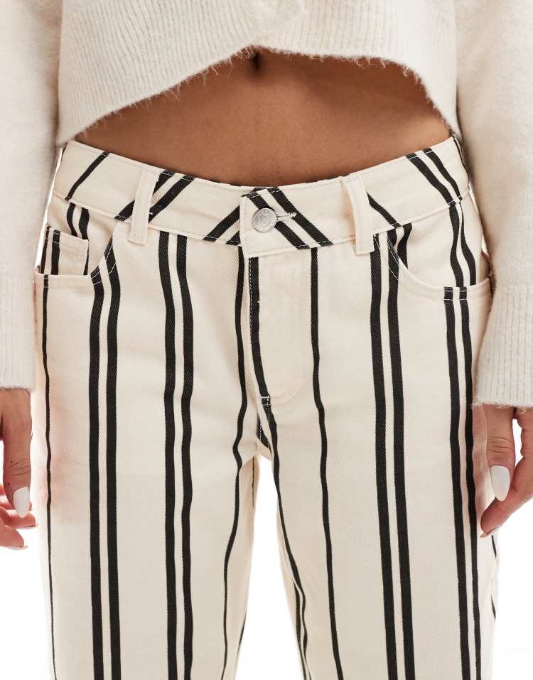 Low rise slim jean in mono stripe