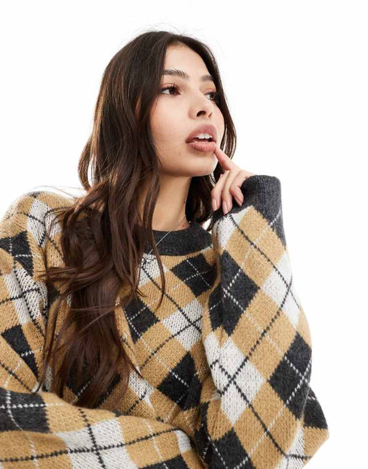 Fluffy boxy jumper in argyle knit