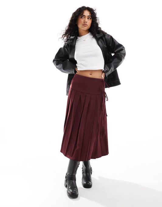 Tailored pleated wrap midi skirt in burgundy