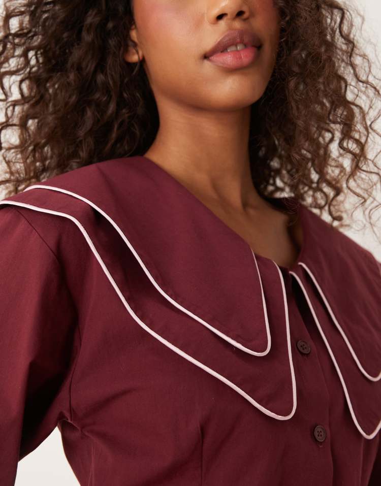 Poplin double collar fitted shirt in burgundy