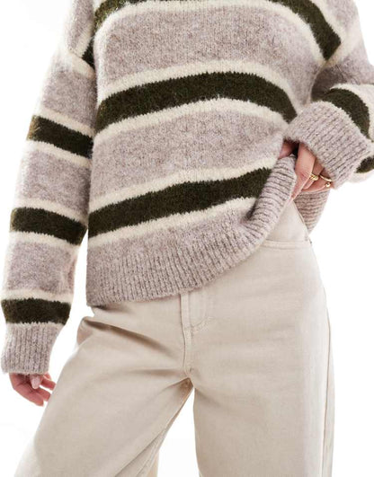 Wool blend fluffy knitted jumper in green stripe