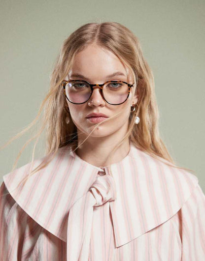 Shirt with large collar and tie detail in pink stripe