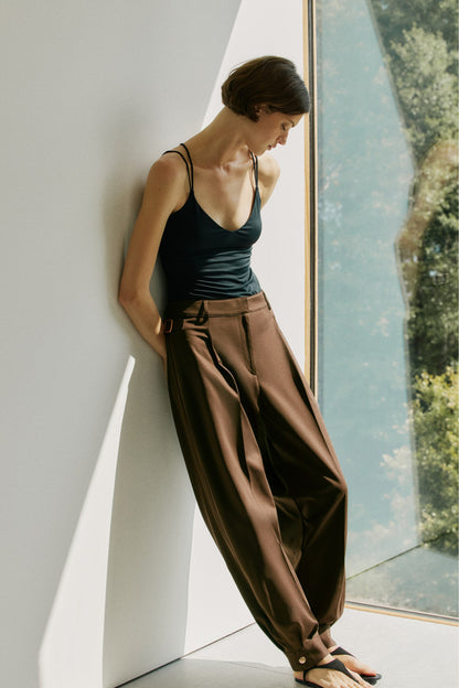Buckle-detail balloon trousers