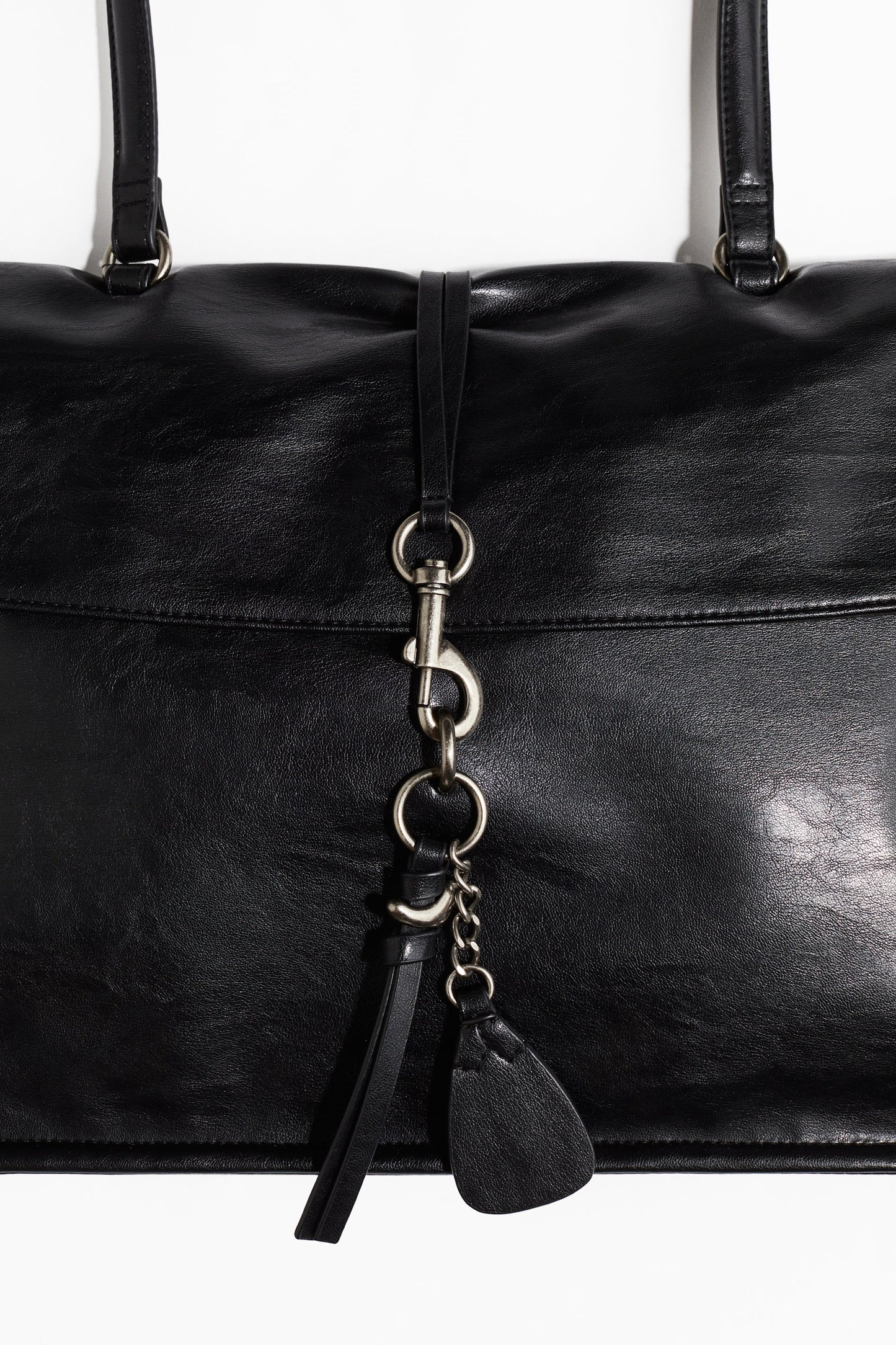 Charm-detail handbag