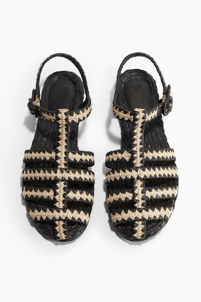 Straw fisherman sandals