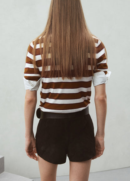Short-sleeved knitted sweater