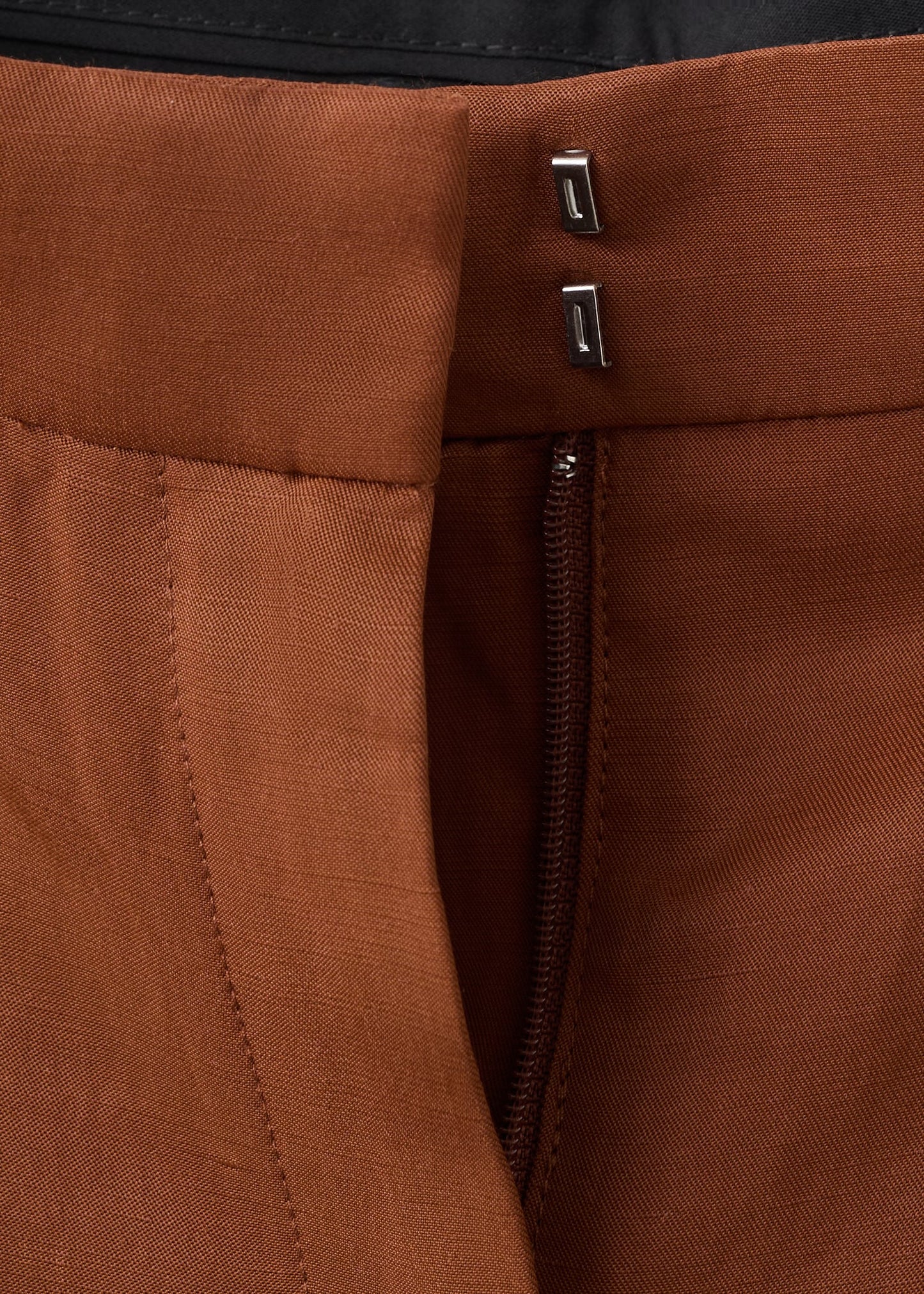 Linen-blend pleated trousers