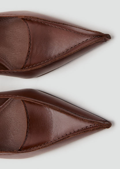 Kitten-heel leather shoes