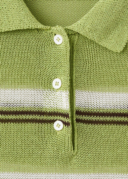 Knitted jumper with combined collar