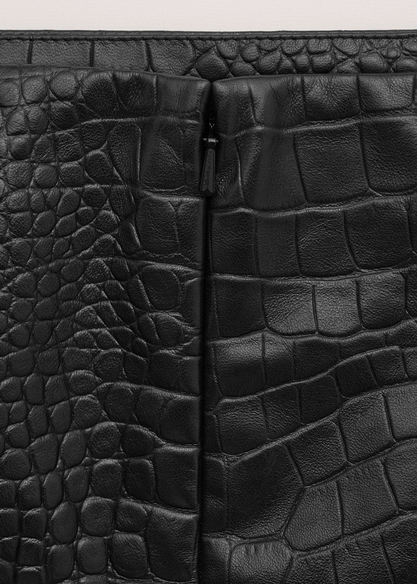 Leather miniskirt with crocodile effect
