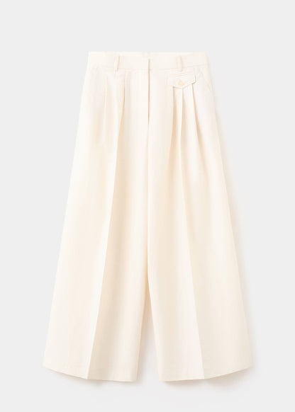 Straight cotton trousers with pleats