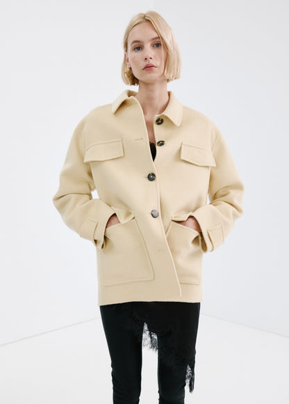 Wool jacket with pockets