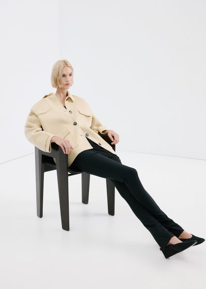 Wool jacket with pockets