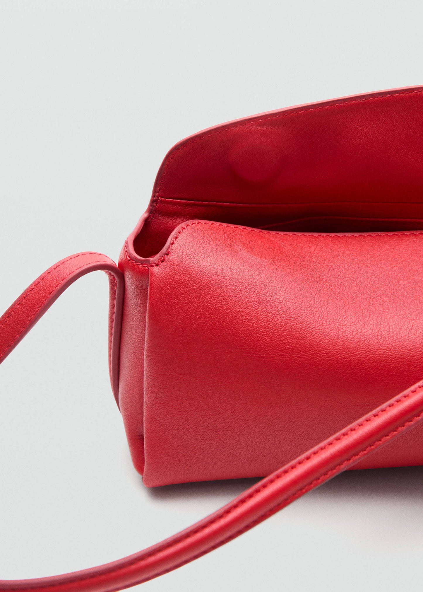 Leather shoulder bag with metal detail