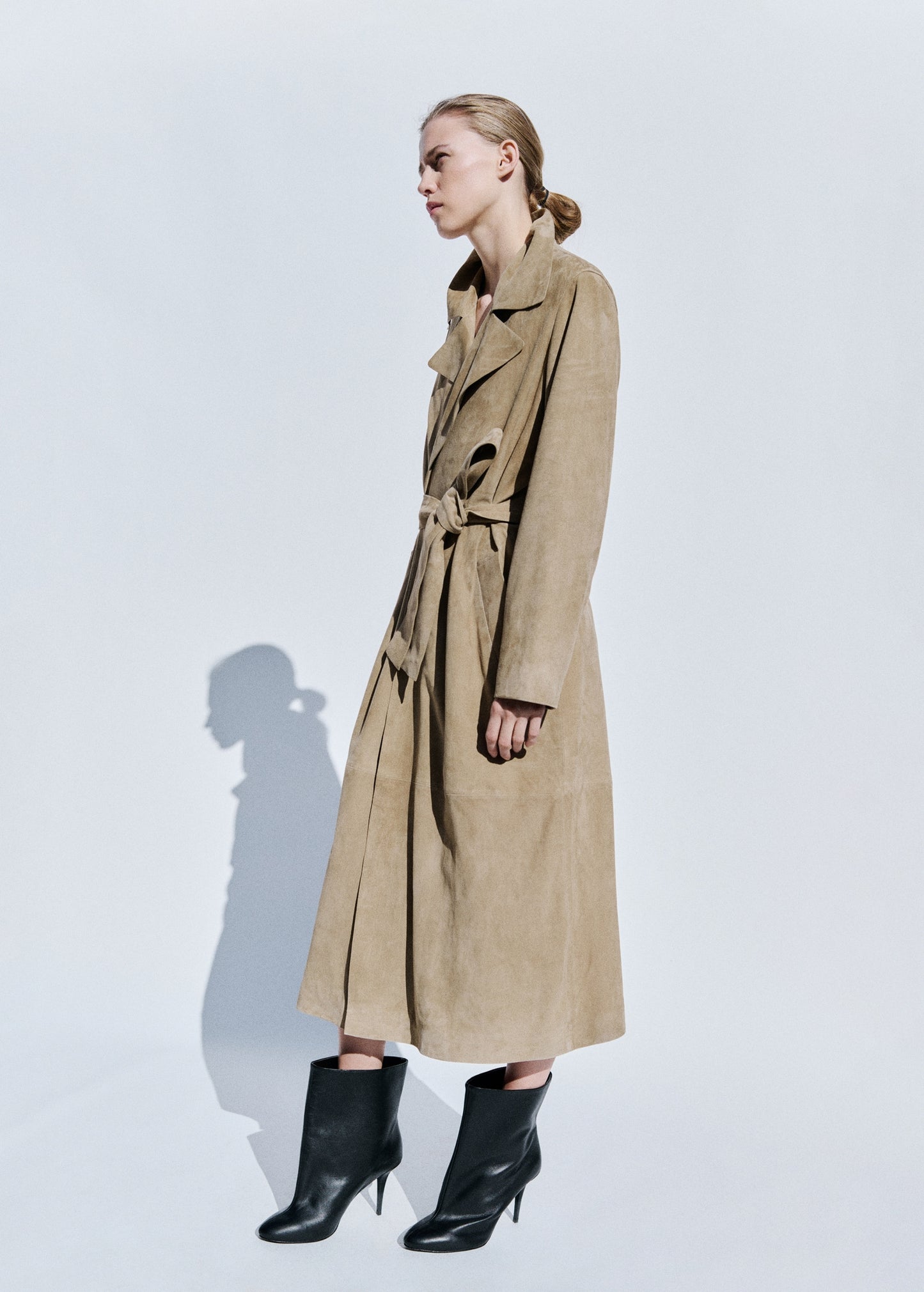 Long suede trench with belt