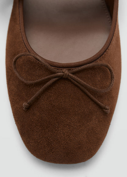 Ballerina with buckle fastening