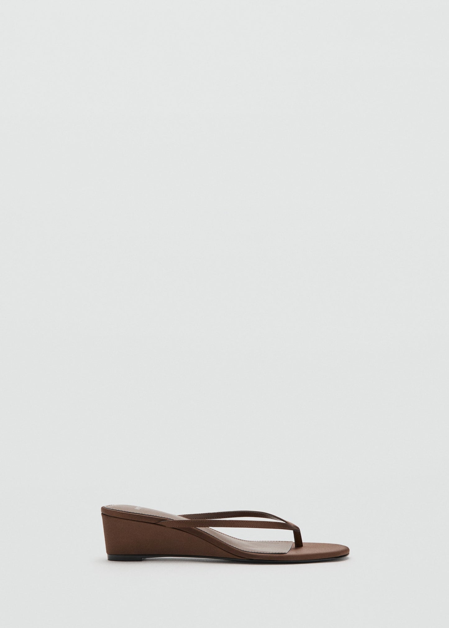 Wedge strips sandals