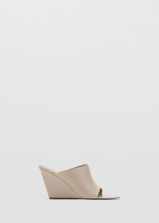 Leather wedge-heel sandals