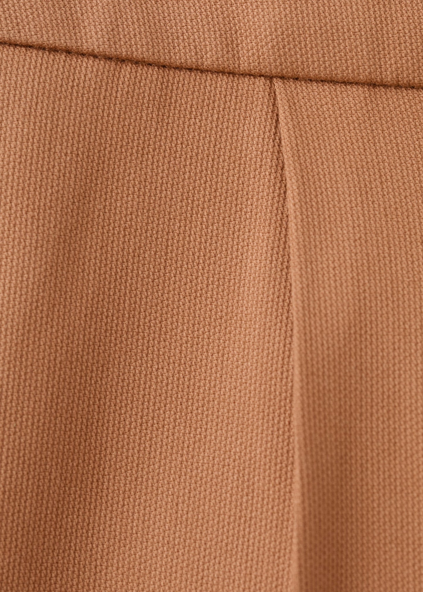 Mini-skirt with pleats