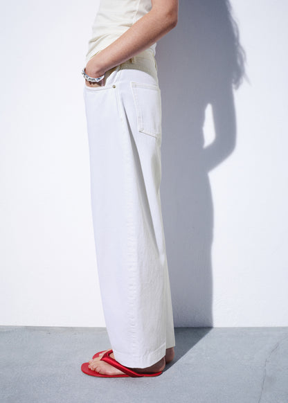 High-rise balloon jeans