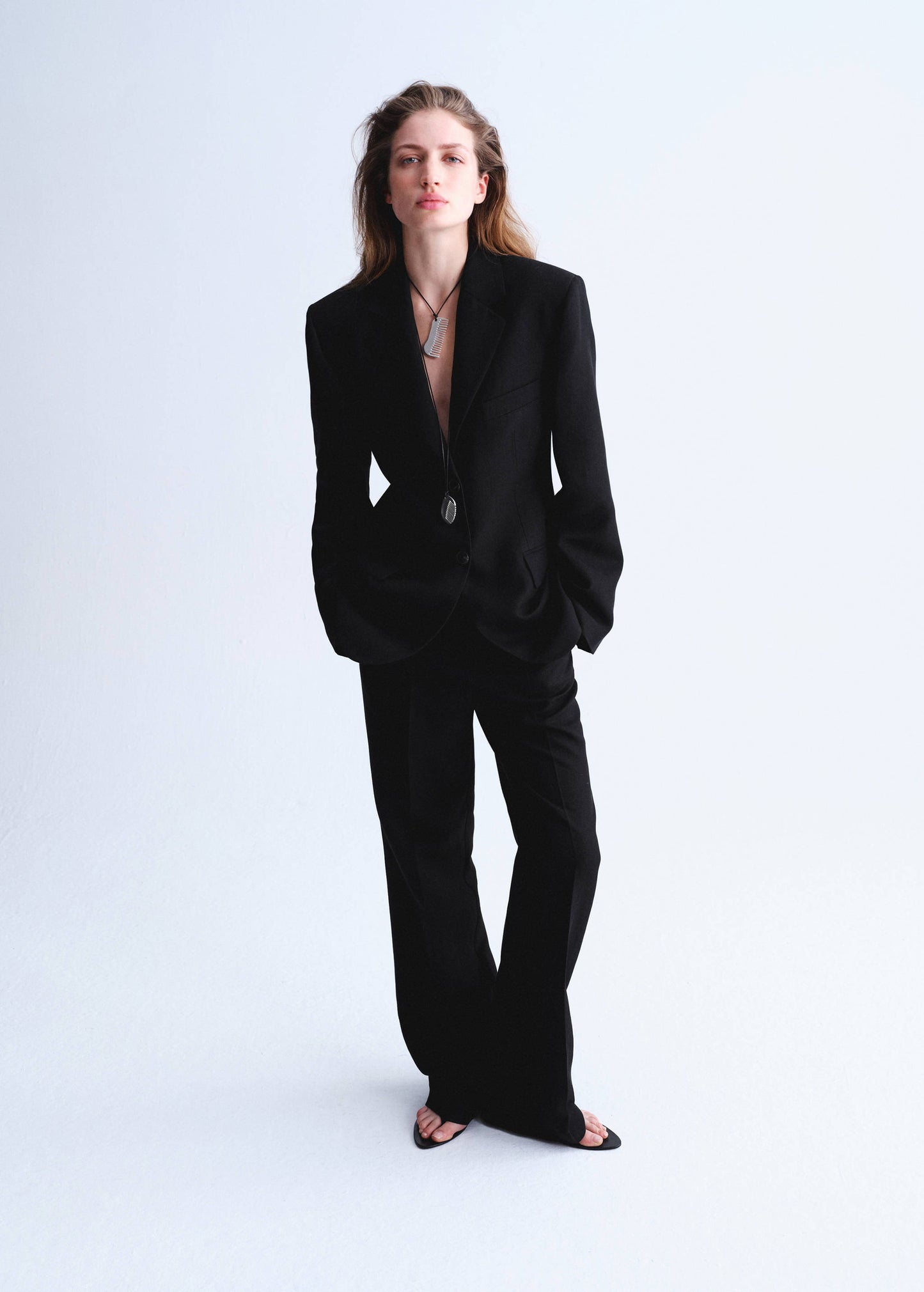 Fitted suit blazer
