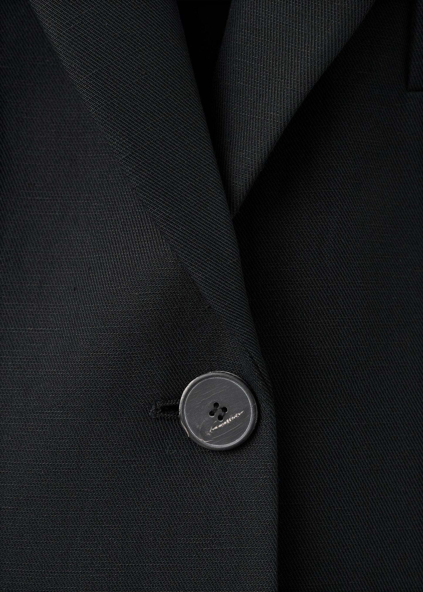 Fitted suit blazer