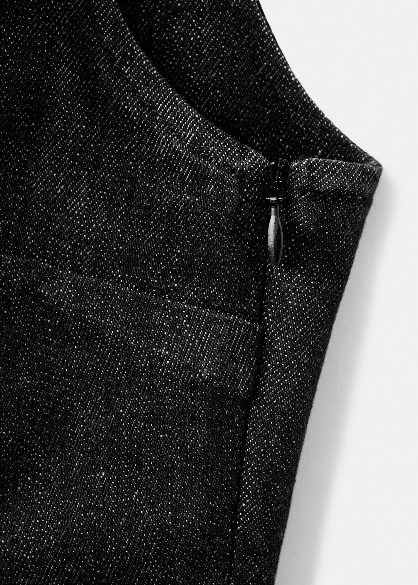 Fitted denim body