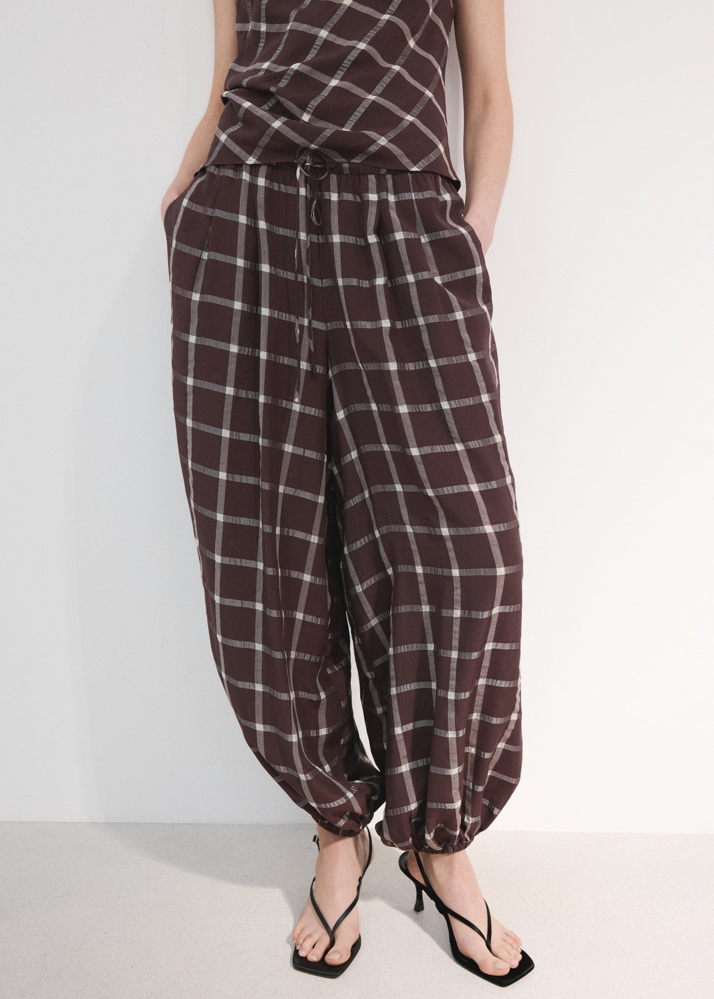 Mid-rise balloon trousers