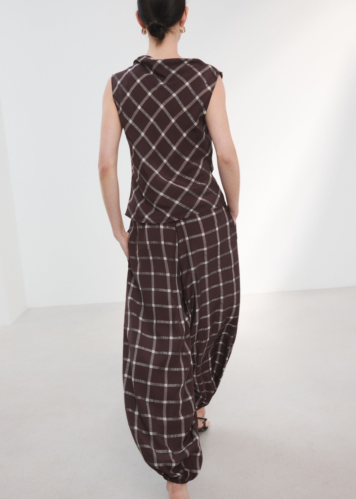 Mid-rise balloon trousers