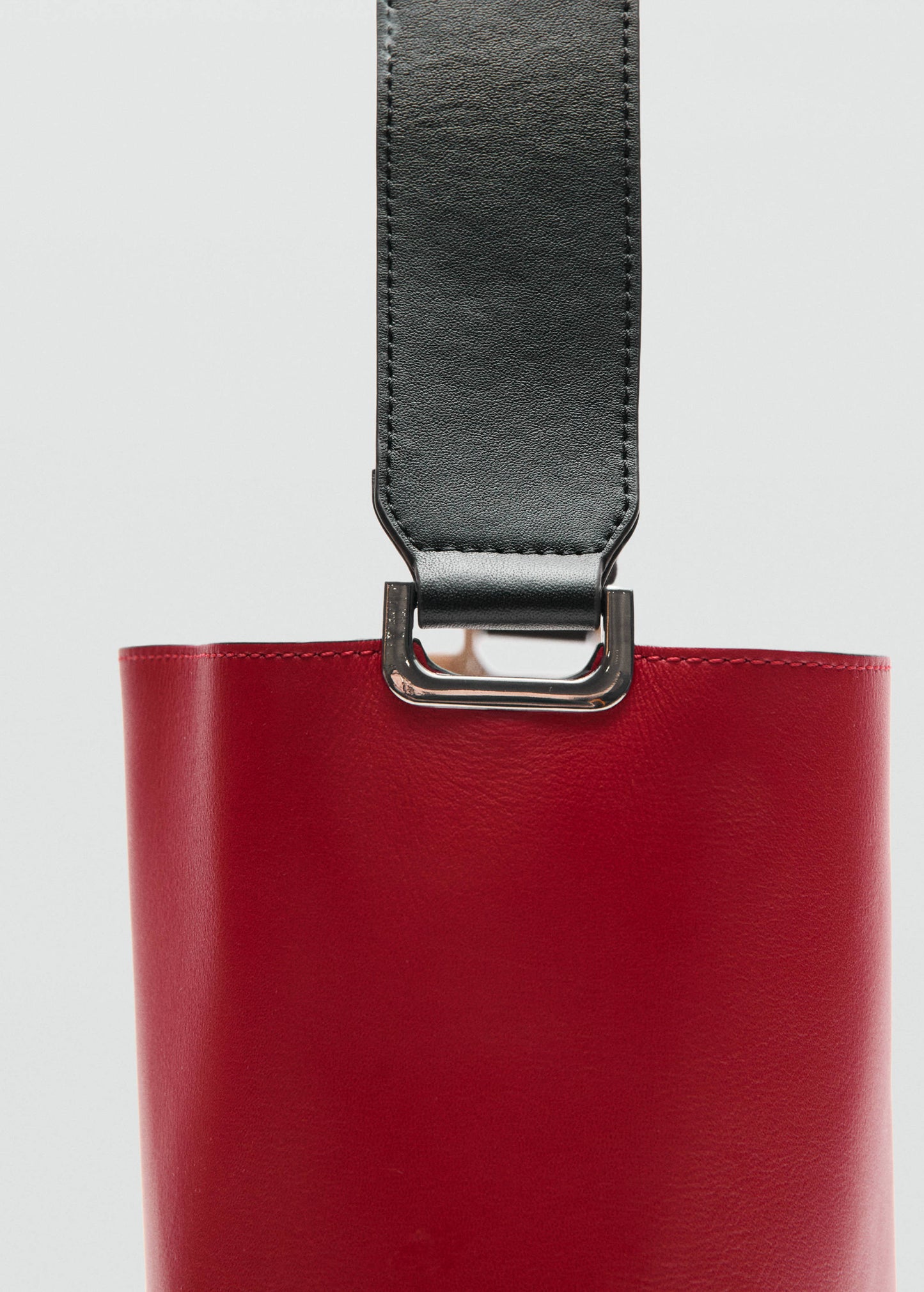 Bicolour leather bucket bag
