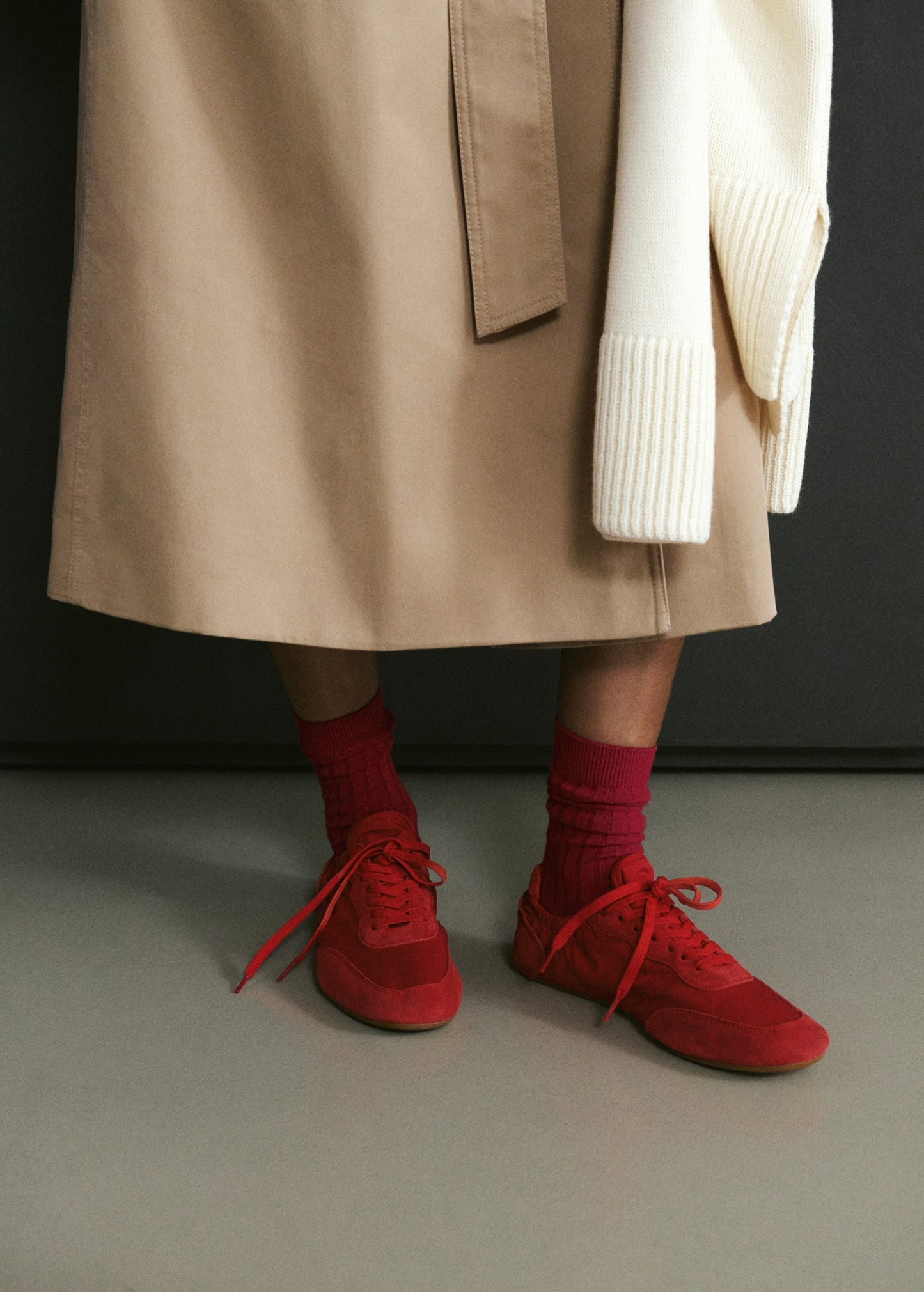 Lace-up leather sneakers