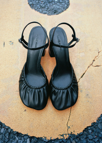 Ruched 100% leather court shoe