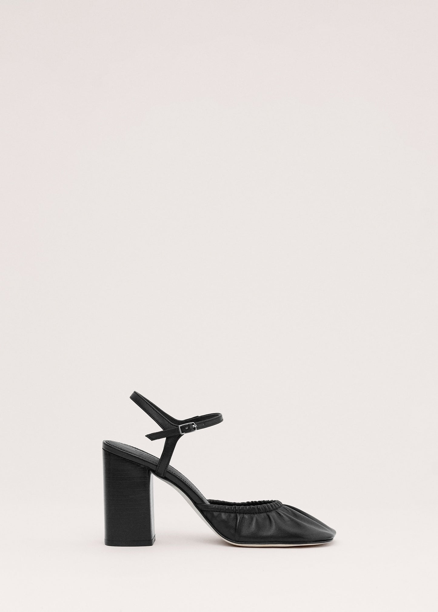 Ruched 100% leather court shoe
