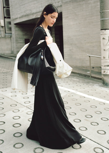 Dress with combined fine-knit collar