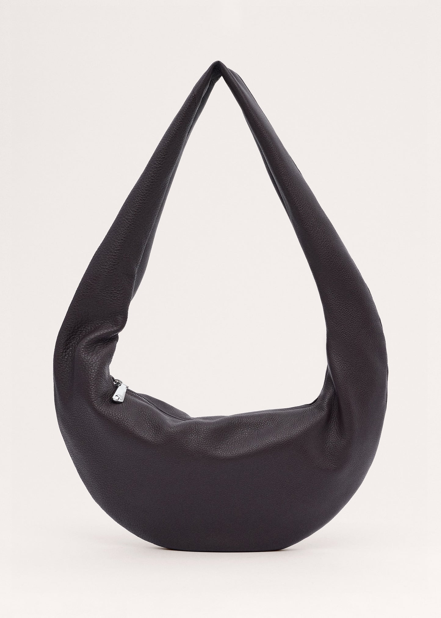 Oval leather shoulder bag