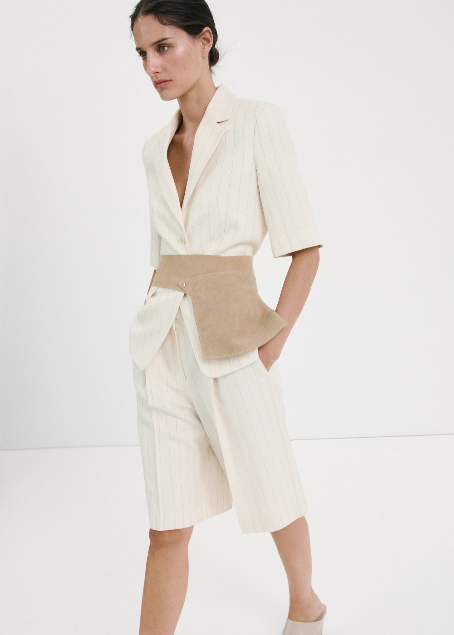 Linen suit jacket with belt