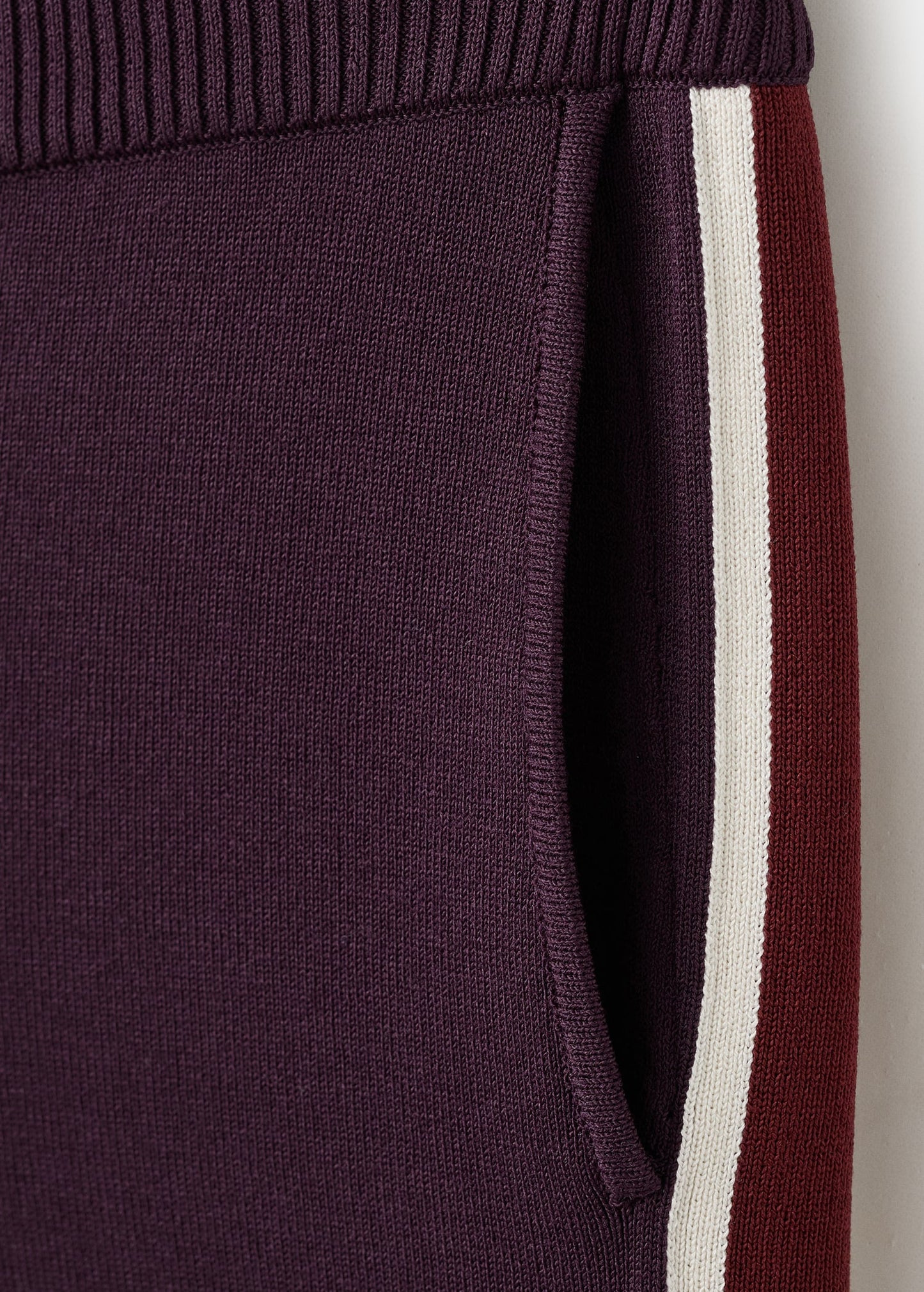 Knitted trousers with contrasting stripes