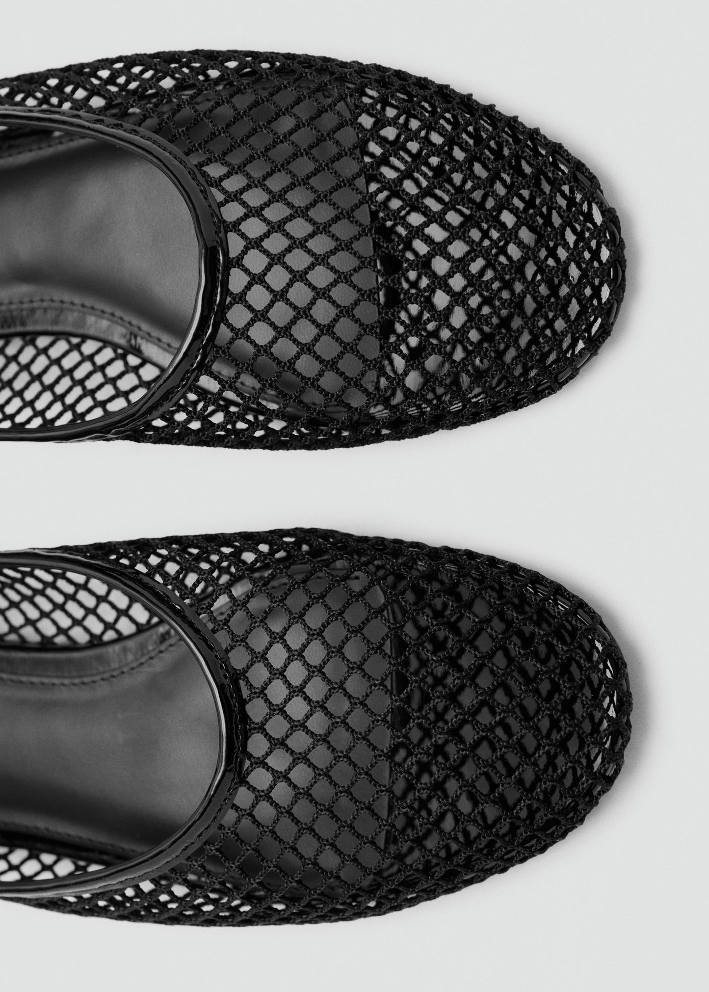Ballet flats with mesh bracelet