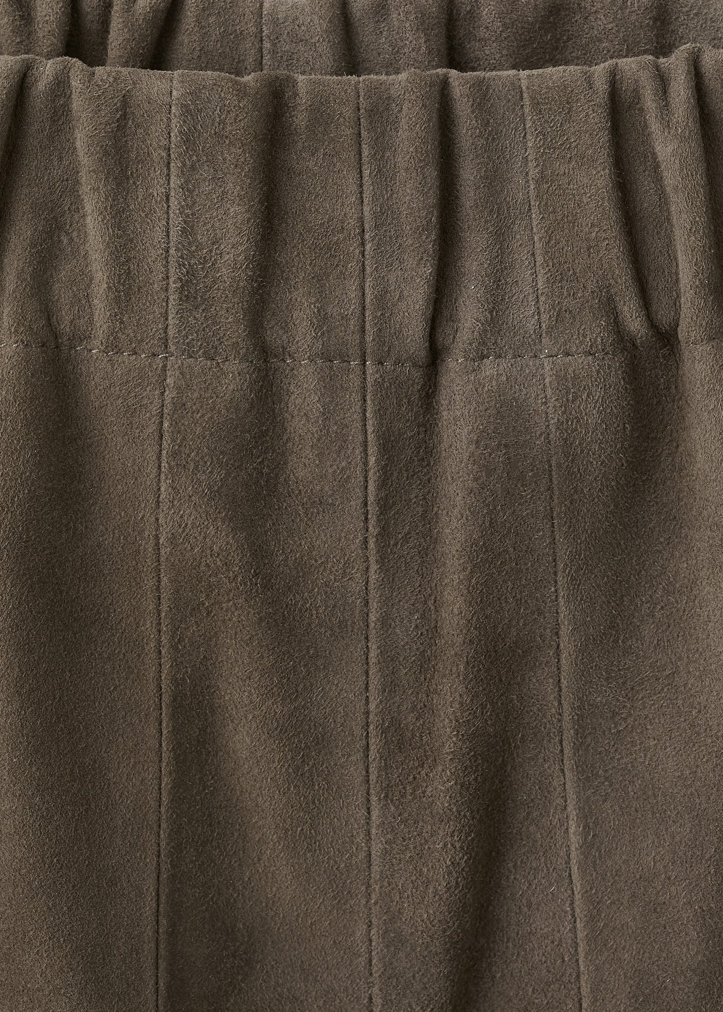 Suede shorts with pockets