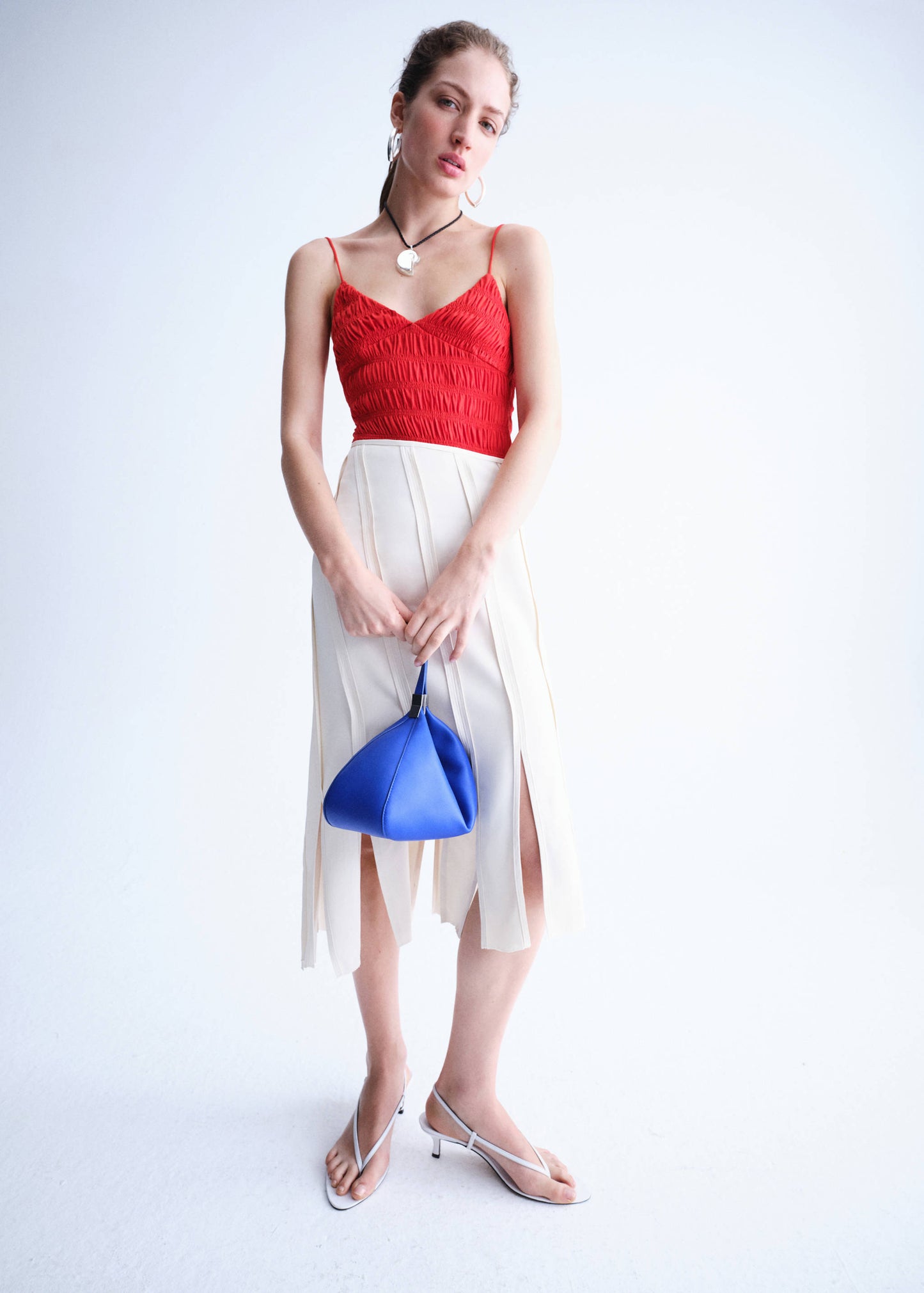 Gathered lyocell body